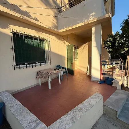 Marinari Guest house *
