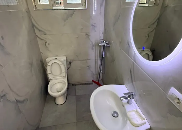 게스트하우스 Marinari Durrës